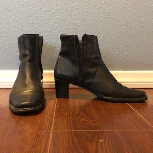 Pikolinos black leather boots size 10.5 ~ size 41